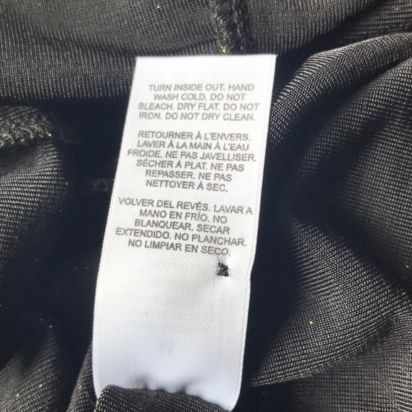 NWT Black & subtle gold dress - Dynamite - size M - Picture 9 of 11